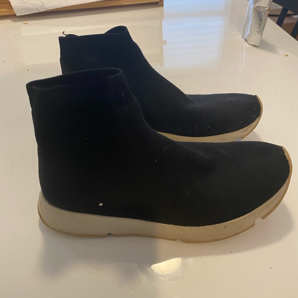 Vince sock sneakers